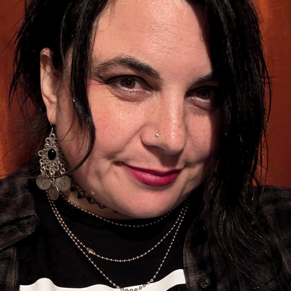 Meet your Posher, Ariella